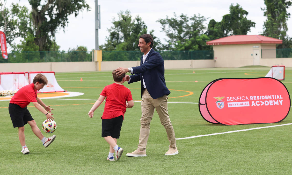 Rui Costa na inauguração da Benfica Residential Academy em Tampa