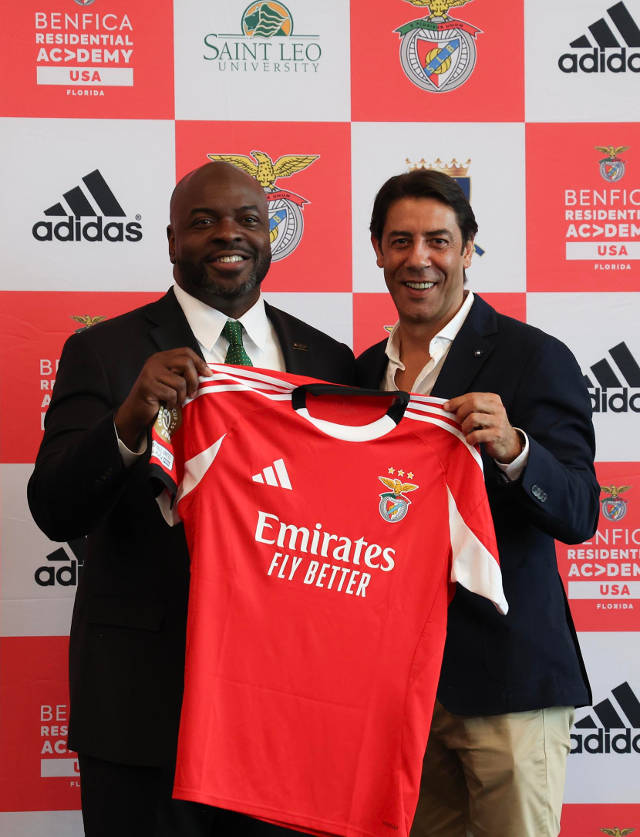 Edwin Narain com o Presidente Rui Costa