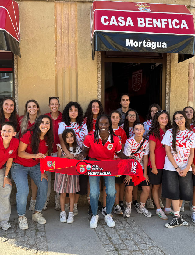 Janice esteve presente na reabertura da Casa Benfica Mort&#225;gua