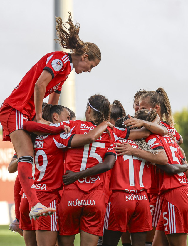 Festejos das jogadoras do Benfica