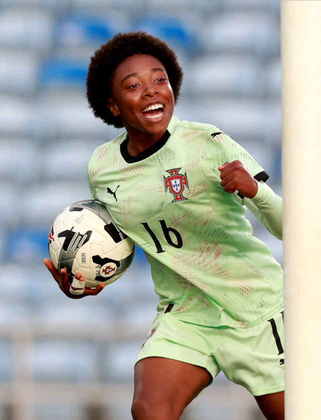 Cristina Fernandes marcou pela Sele&#231;&#227;o Sub-19