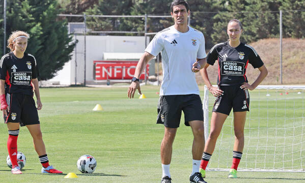 Ivan Baptista no comando do treino
