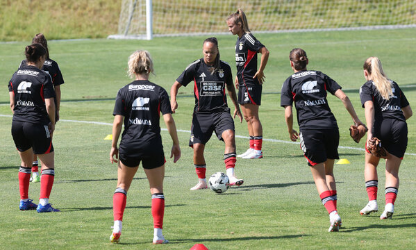 Women&#39;s Football