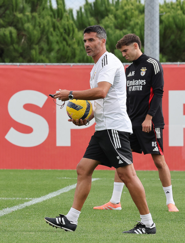 N&#233;lson Ver&#237;ssimo