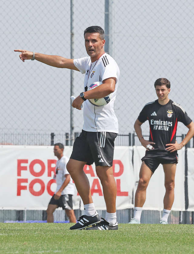 N&#233;lson Ver&#237;ssimo no treino