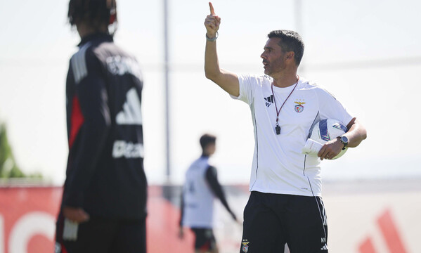 N&#233;lson Ver&#237;ssimo durante o treino
