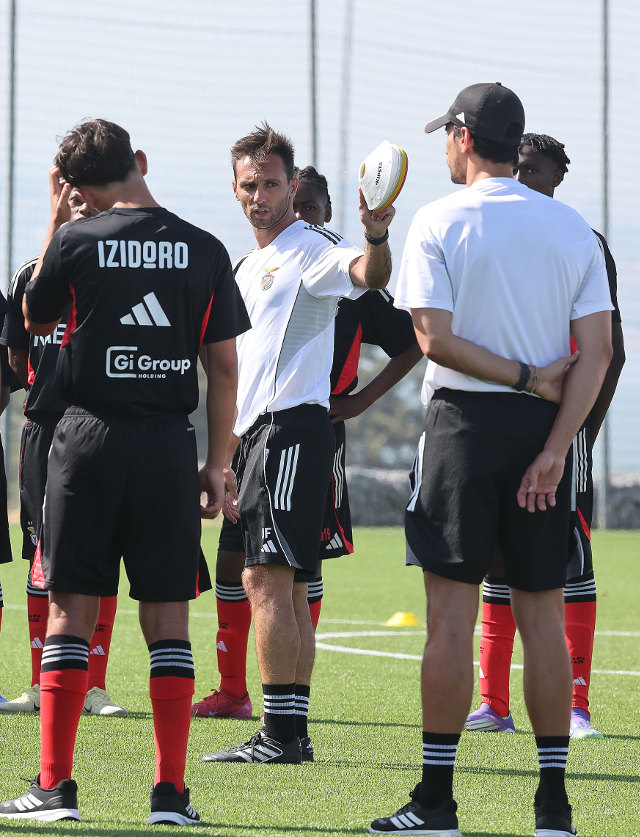 Futebol forma&#231;&#227;o