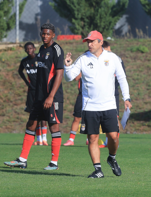 Futebol forma&#231;&#227;o