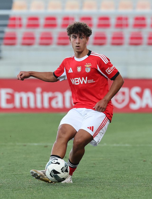 Isaac Ferreira marcou o &#250;ltimo golo do encontro