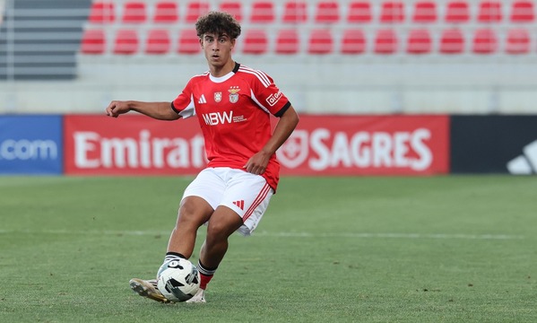 Isaac Ferreira marcou o &#250;ltimo golo do encontro