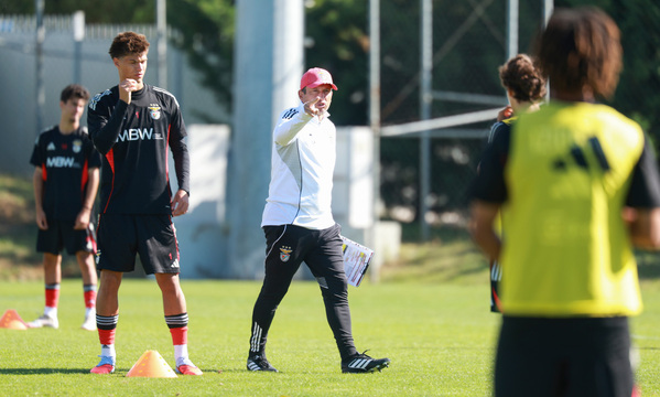 Futebol forma&#231;&#227;o