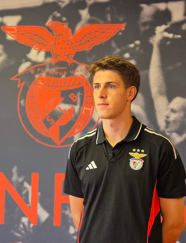 Jo&#227;o Fonseca, 19 anos, um dos capit&#227;es do Benfica B