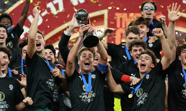 Rafael Quintas levantou o trof&#233;u