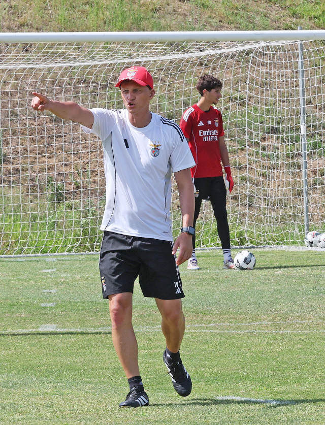 Futebol forma&#231;&#227;o