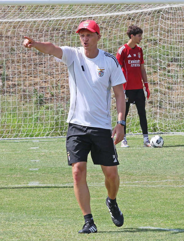 Futebol forma&#231;&#227;o