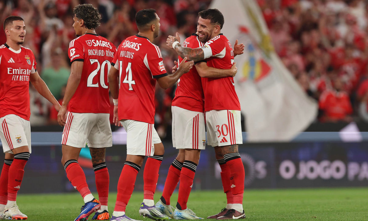 Festejos dos jogadores do Benfica