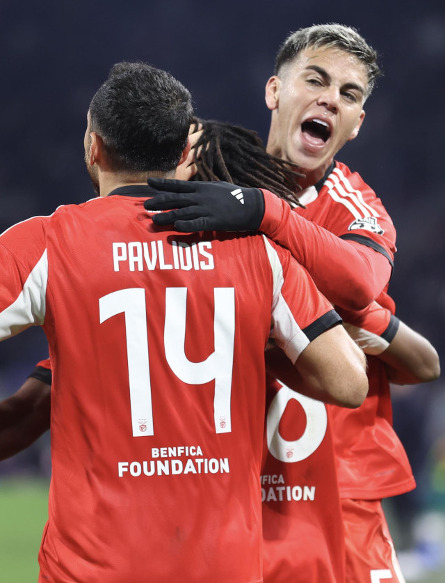 Festejos do Benfica em Amesterd&#227;o