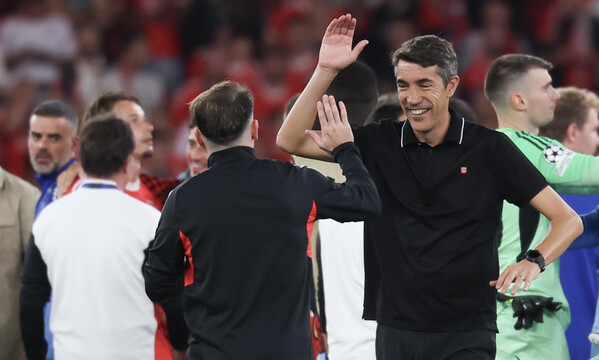 Bruno Lage cumprimenta Akt&#252;rkoğlu