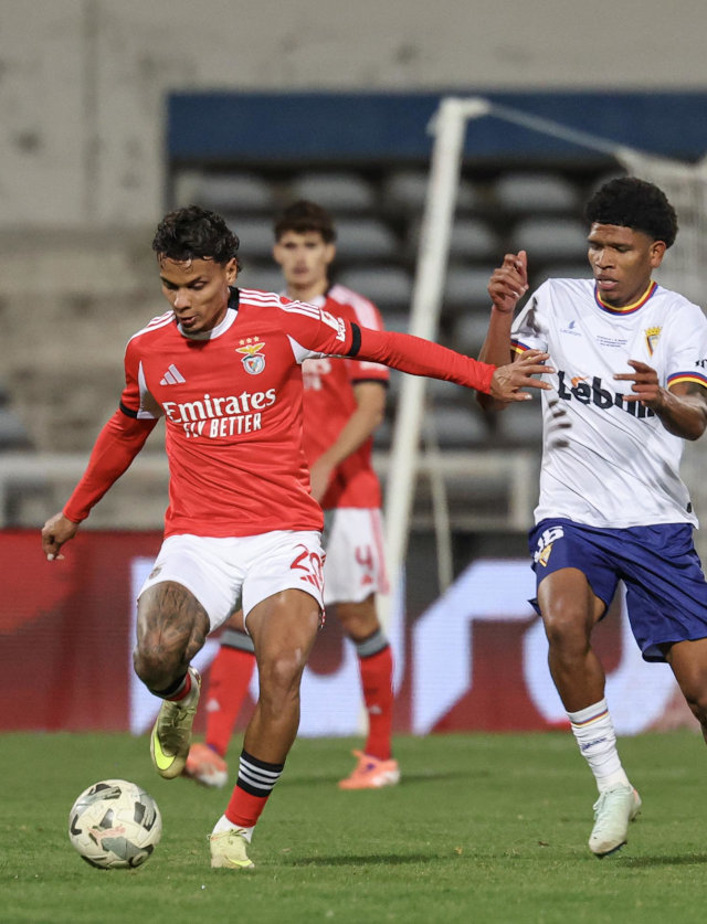 Richard R&#237;os inaugurou o marcador no Restelo