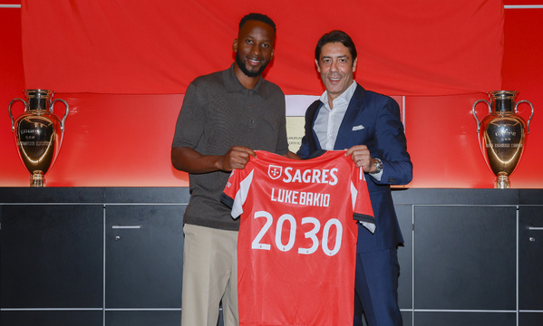Lukebakio com o Presidente Rui Costa