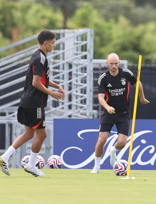 Prepara&#231;&#227;o da equipa prossegue em Tampa