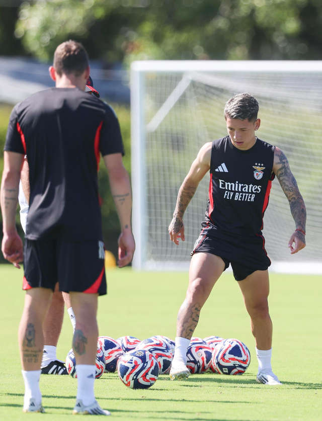 Prestianni no treino do Benfica em Tampa