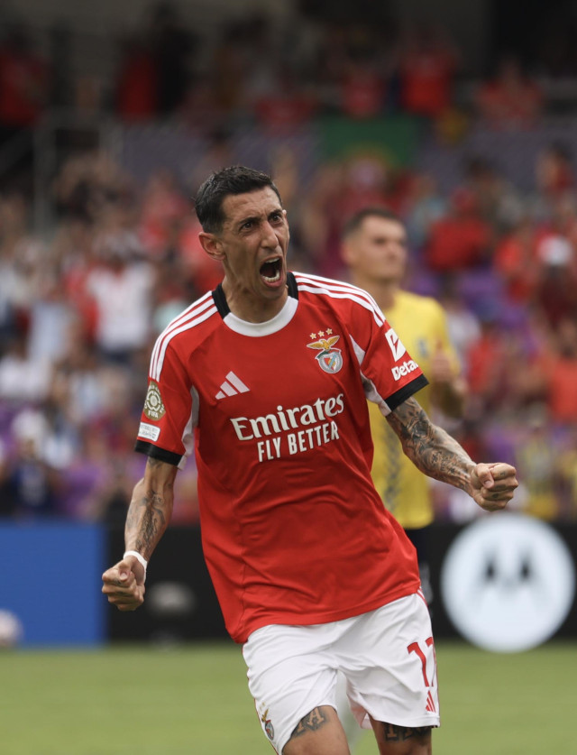 Di Mar&#237;a abriu e fechou o marcador nesta partida