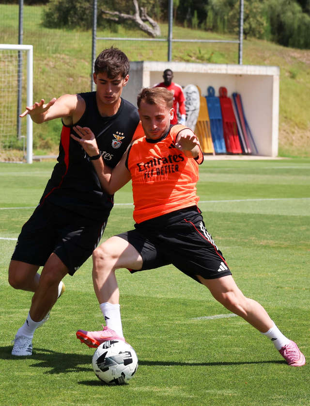 Ant&#243;nio Silva e Akt&#252;rkoğlu