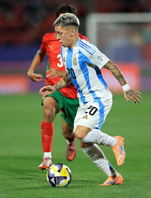 Prestianni com a camisola 20 ao servi&#231;o da sele&#231;&#227;o da Argentina