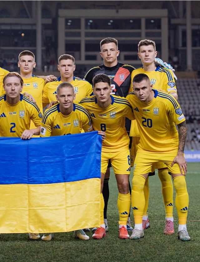 Sudakov e Trubin foram titulares pela Ucr&#226;nia na visita ao Azerbaij&#227;o