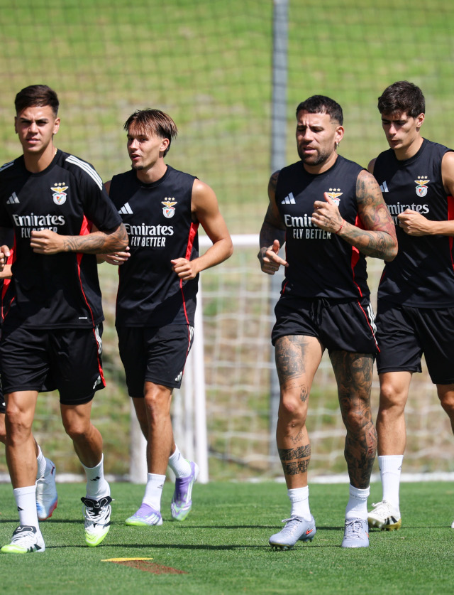 Equipa treinou no Benfica Campus