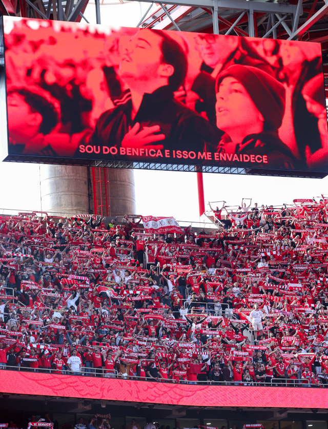 Adeptos no Est&#225;dio da Luz