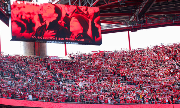 Adeptos no Est&#225;dio da Luz