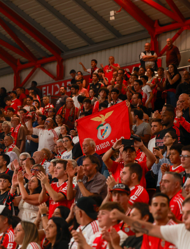 Adeptos do Benfica no Pavilh&#227;o Fidelidade