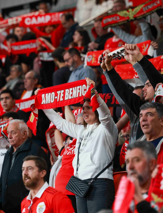 Adeptos do Benfica no Pavilh&#227;o Fidelidade