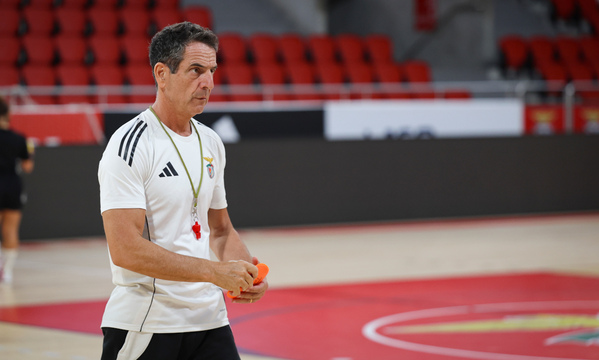 Treinador Lu&#237;s Monteiro