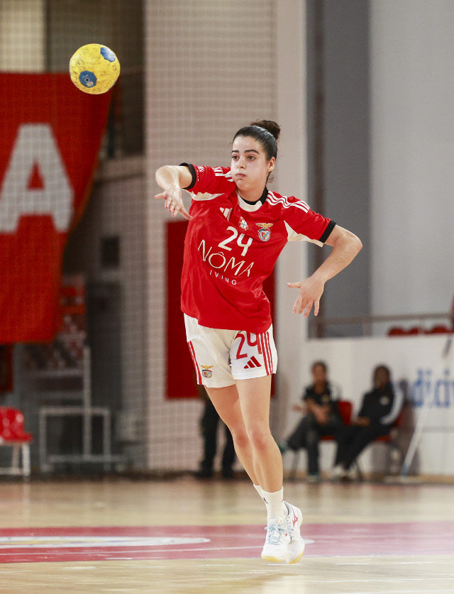 Constan&#231;a Sequeira &#233; uma das cinco jogadoras do Benfica convocadas por Portugal