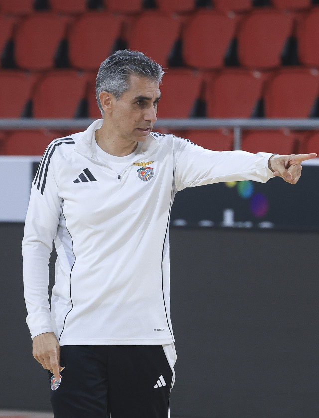Jota Gonz&#225;lez