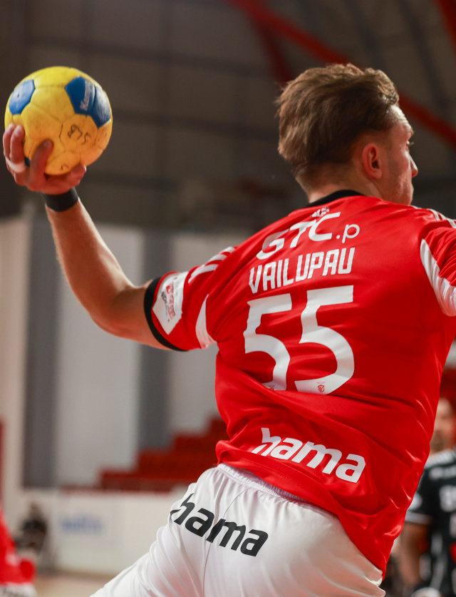 Mikita Vailupau apontou 4 golos