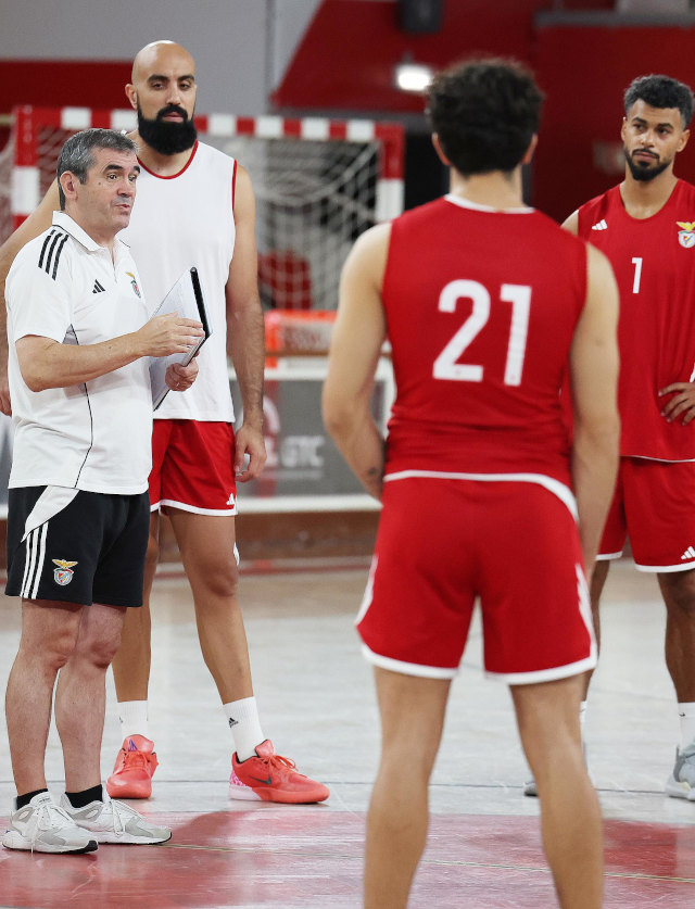 Norberto Alves durante o treino