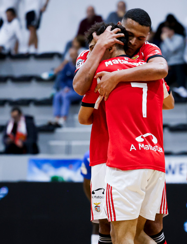 Abra&#231;o entre L&#250;cio Rocha e Jacar&#233;