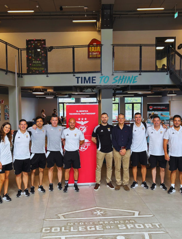 Equipo técnico del Benfica en el Mediterranean College of Sport