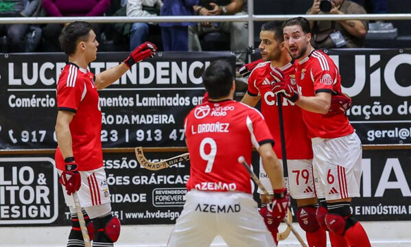 Festejos da equipa de h&#243;quei em patins