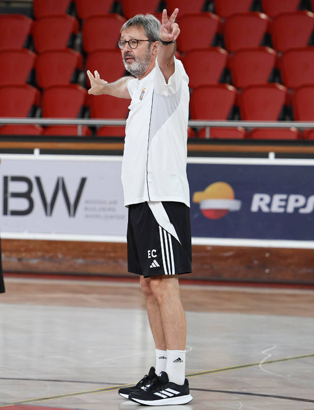 Edu Castro, o treinador das &#225;guias