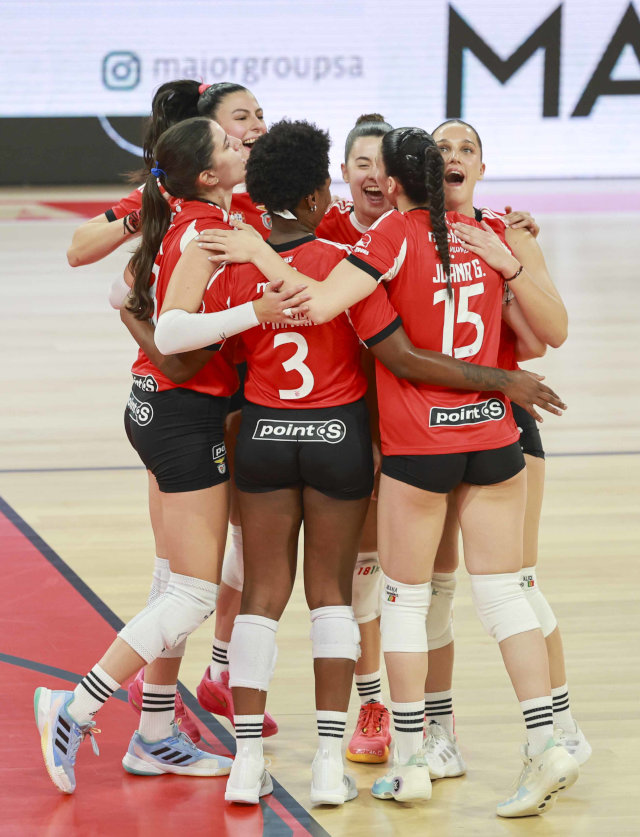 Festejo das jogadoras do Benfica