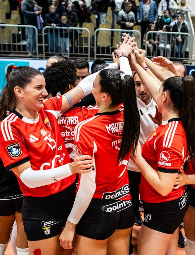 Festejo das jogadoras do Benfica