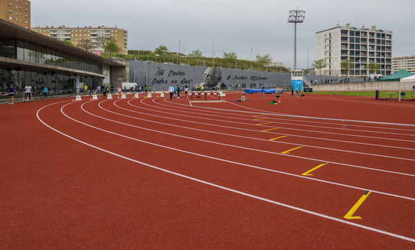 Pista de Atletismo Municipal Professor M&#225;rio Moniz Pereira