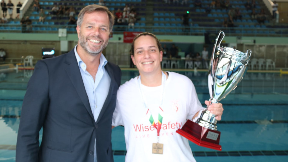Equipa feminina de polo aquático do Benfica