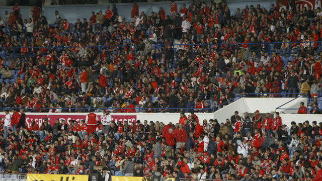 Onda Vermelha no Estádio do Restelo