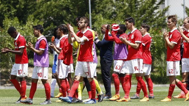 Equipa B do Benfica no final do clássico com o FC Porto